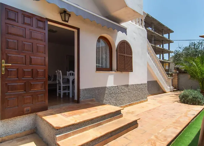 Casa Angela Iii Jardin *